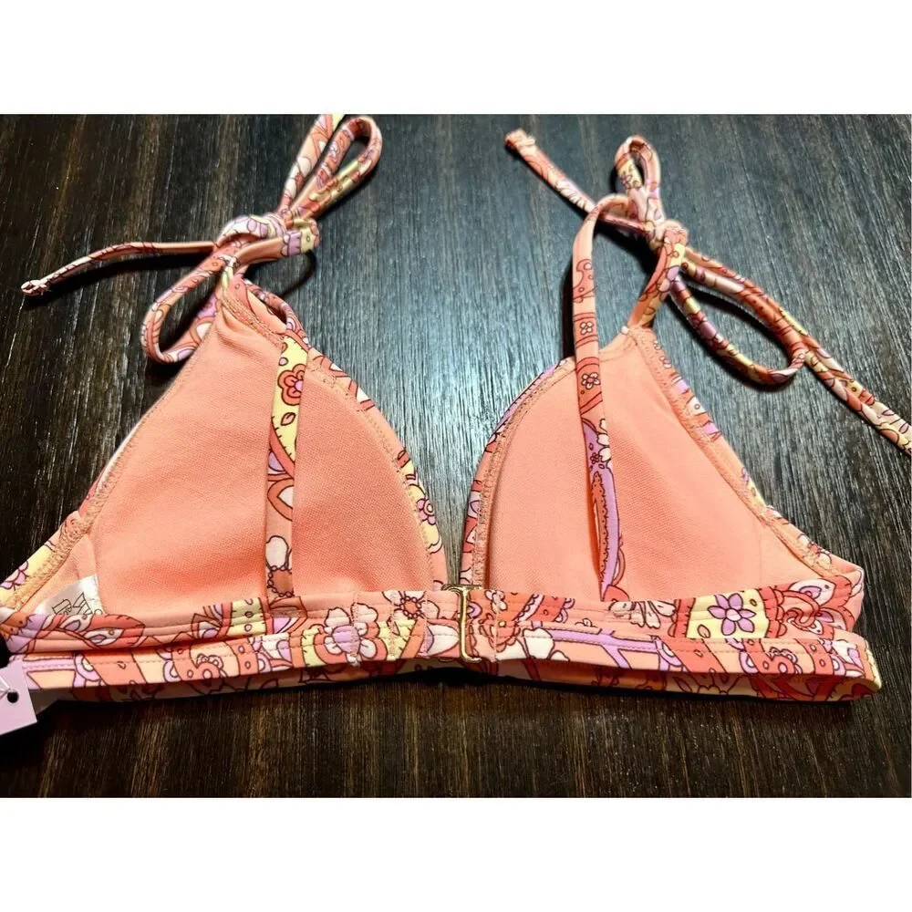 Wild Fable NWT size XS floral bikini top